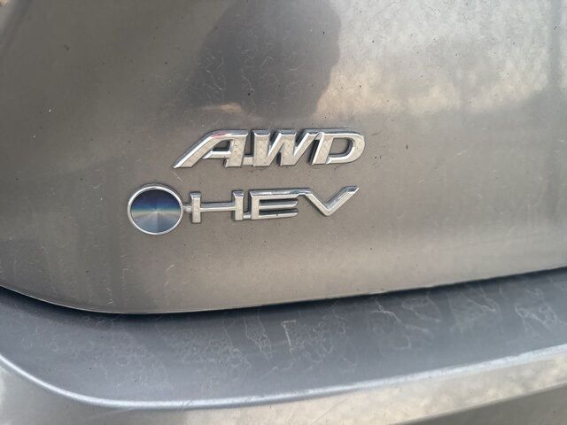 2025 Toyota Camry SE West Burlington IA