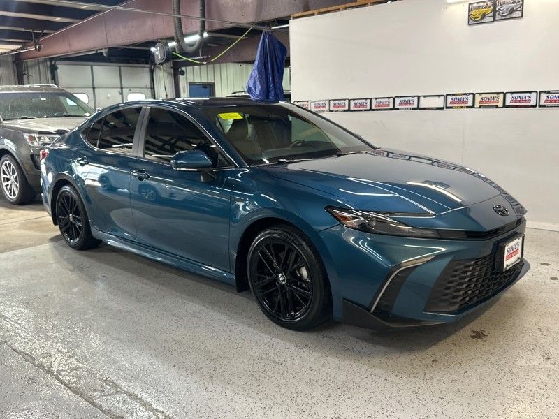 2025 Toyota Camry SE Worcester MA