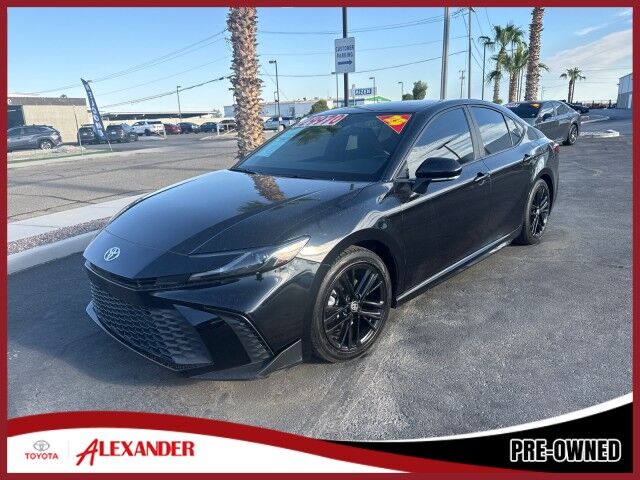 2025 Toyota Camry SE