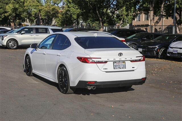 2025 Toyota Camry SE Glendale CA