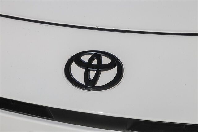 2025 Toyota Camry SE Glendale CA