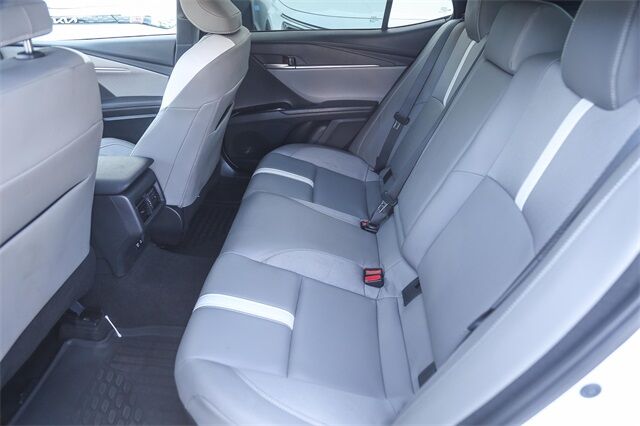 2025 Toyota Camry SE Glendale CA