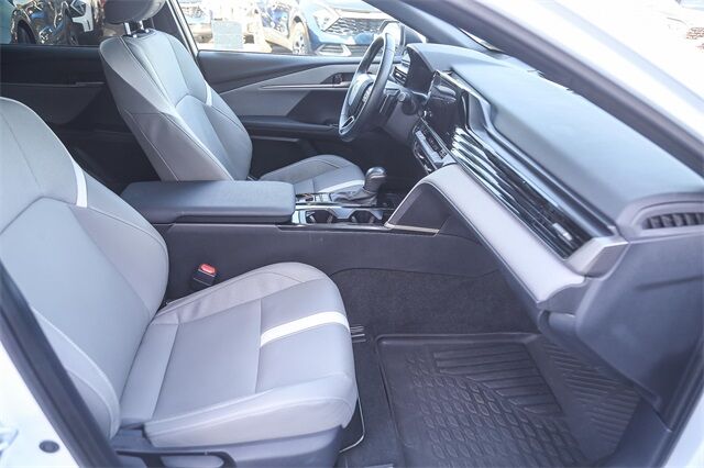 2025 Toyota Camry SE Glendale CA