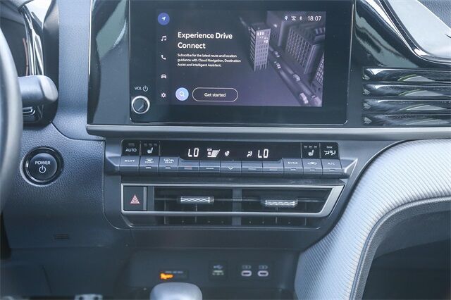 2025 Toyota Camry SE Glendale CA