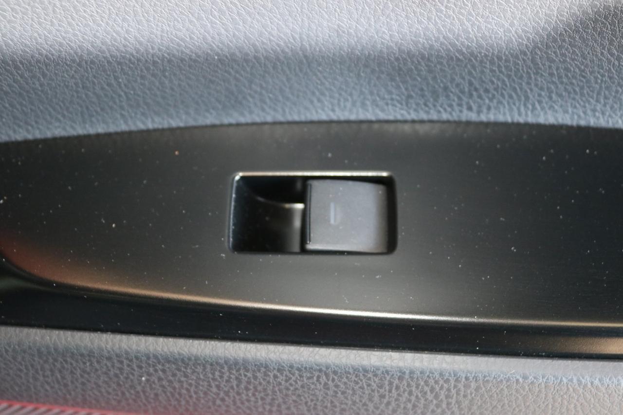 2025 Toyota Camry SE Fredericksburg VA