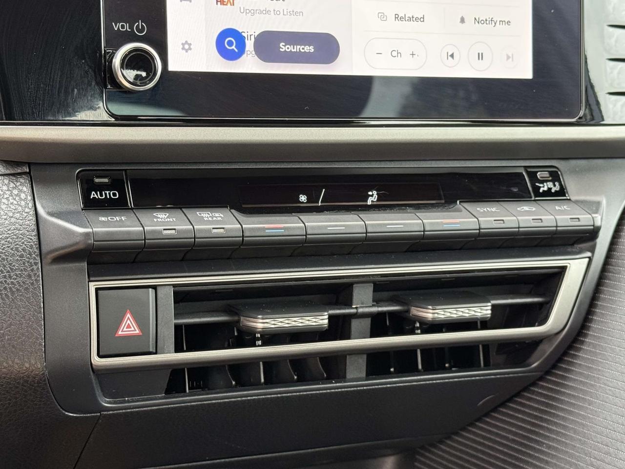 2025 Toyota Camry SE Fredericksburg VA
