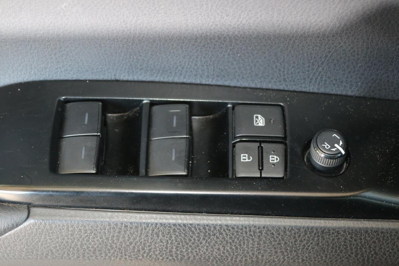 2025 Toyota Camry SE Fredericksburg VA