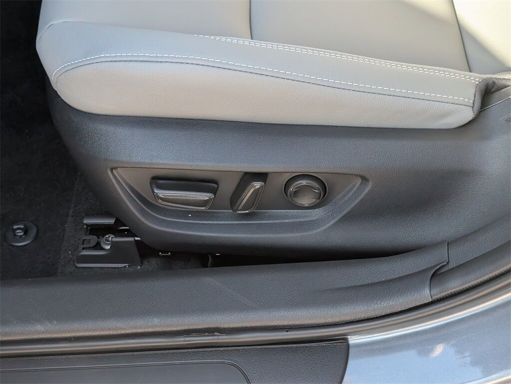 2025 Toyota Camry SE Cockeysville MD