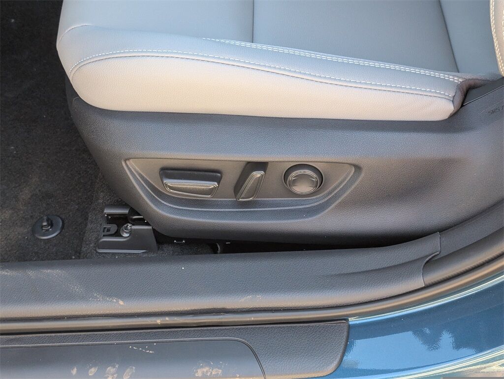 2025 Toyota Camry SE Cockeysville MD