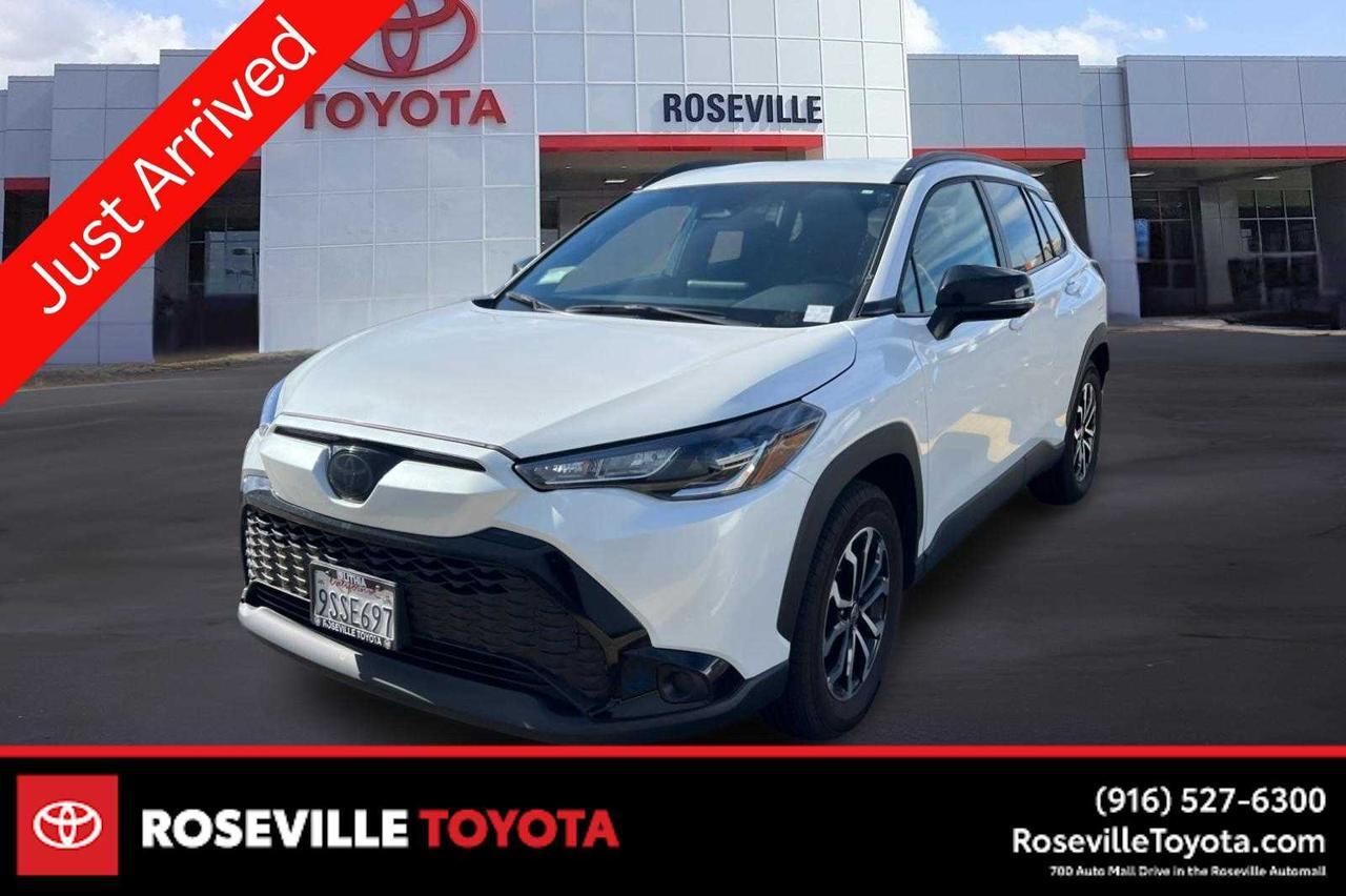 2025 Toyota Corolla Cross Hybrid SE