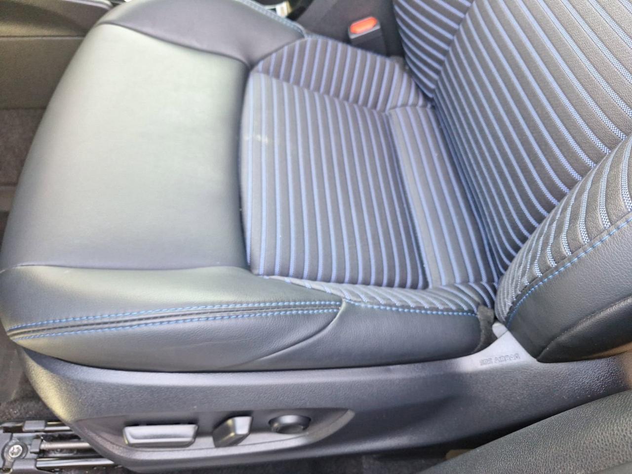 2025 Toyota Corolla Cross Hybrid XSE Hurst TX