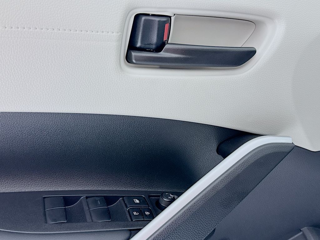 2025 Toyota Corolla Cross L Kennewick WA