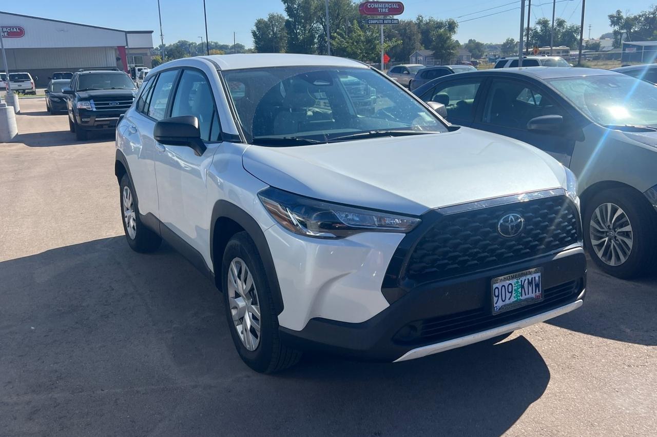2025 Toyota Corolla Cross L Ontario OR