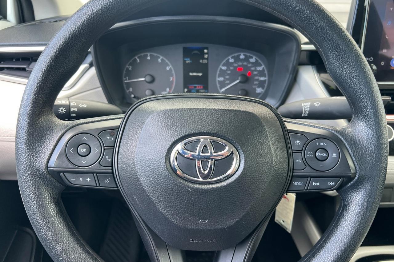 2025 Toyota Corolla Cross L Ontario OR