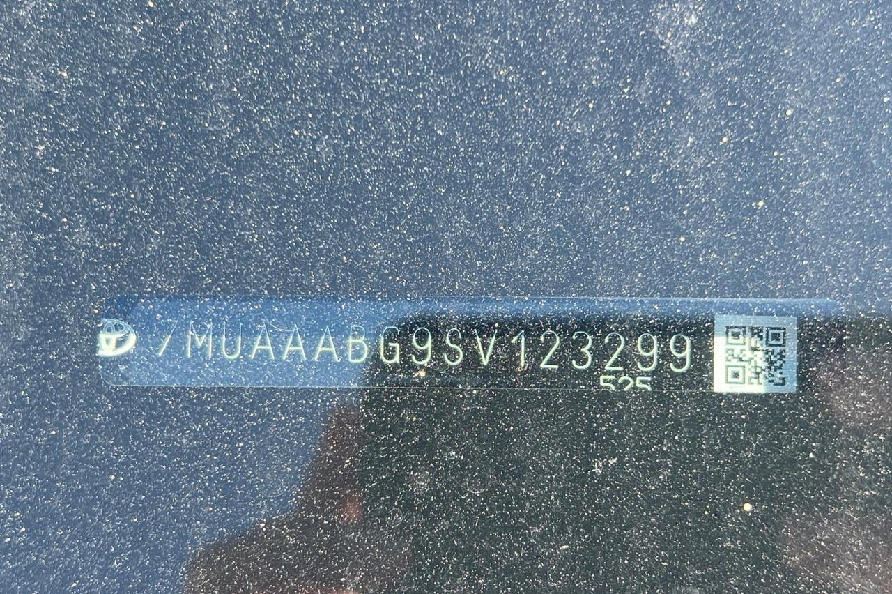 2025 Toyota Corolla Cross L Ontario OR