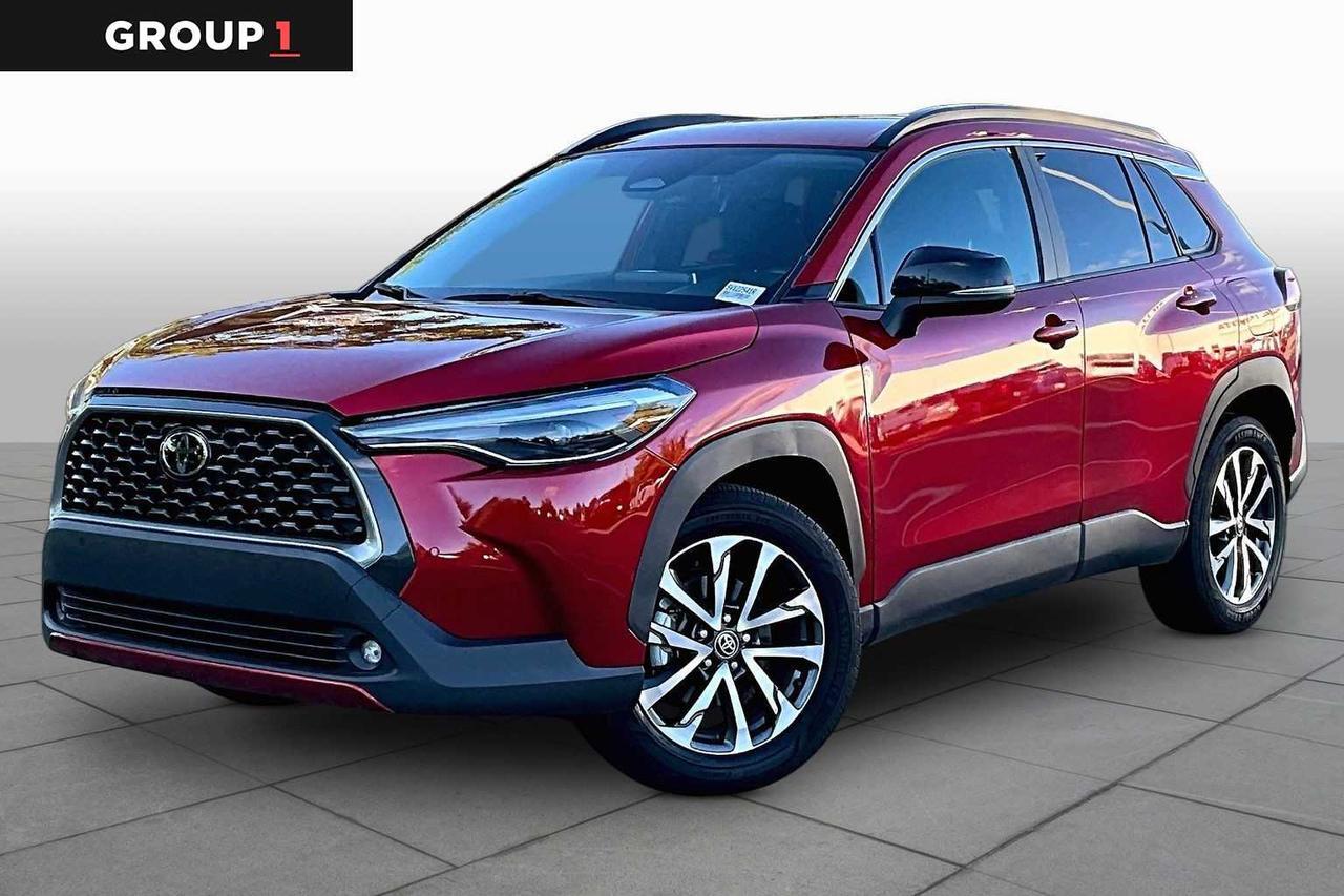 2025 Toyota Corolla Cross XLE