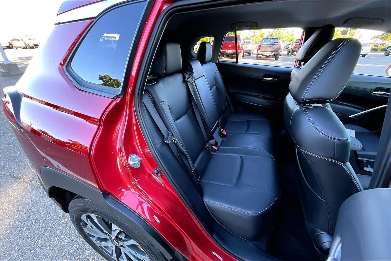 2025 Toyota Corolla Cross XLE Folsom CA
