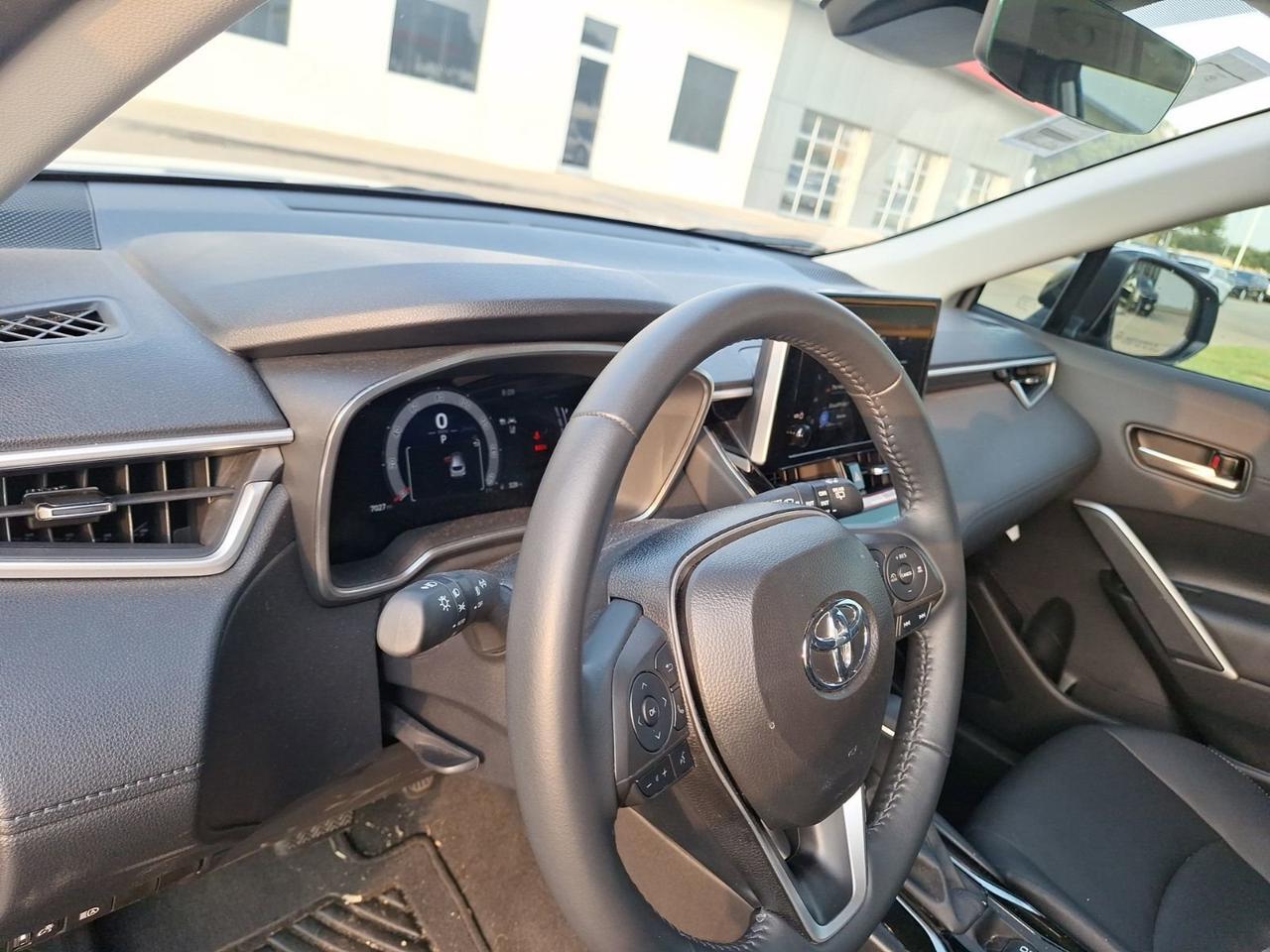 2025 Toyota Corolla Cross XLE Hurst TX