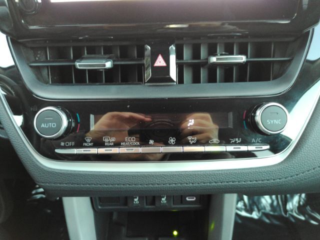 2025 Toyota Corolla Cross XLE Plano TX