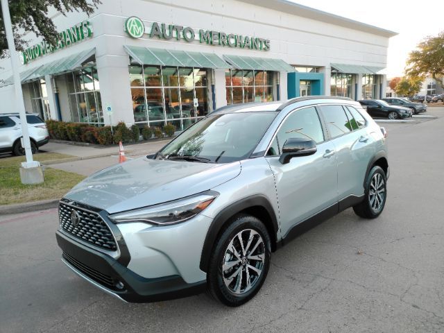 2025 Toyota Corolla Cross XLE