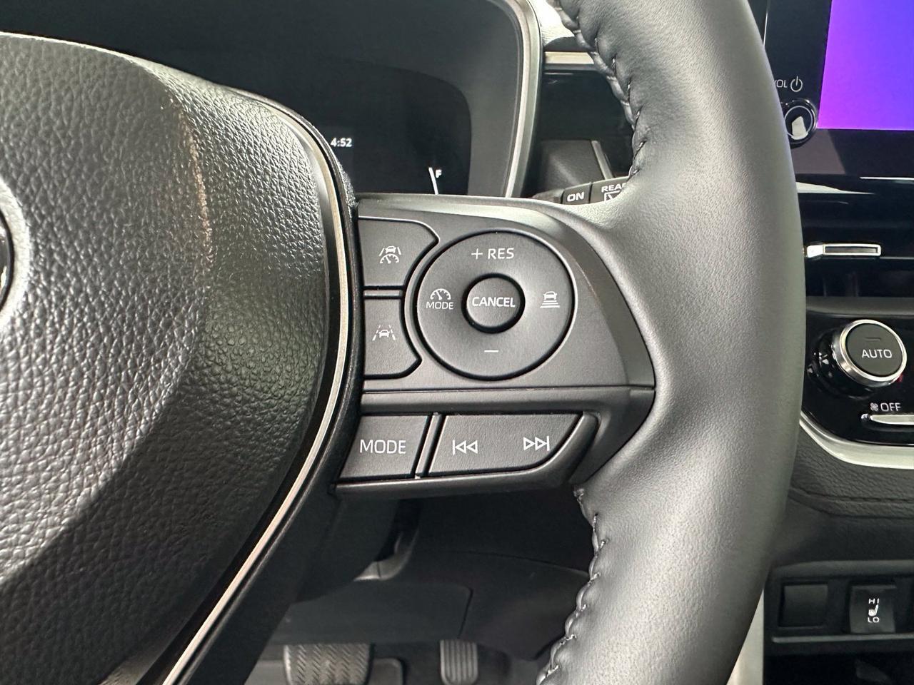 2025 Toyota Corolla Cross XLE Fredericksburg VA