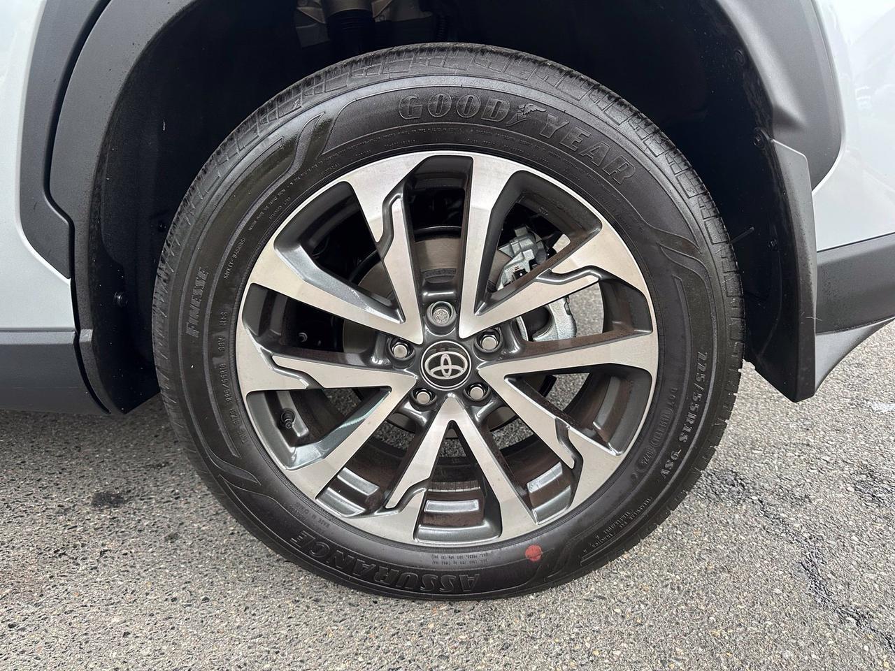 2025 Toyota Corolla Cross XLE Fredericksburg VA