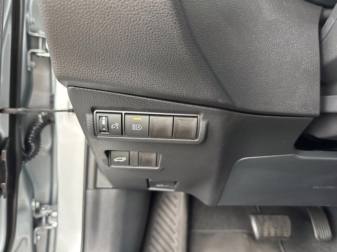 2025 Toyota Corolla Cross XLE Fredericksburg VA