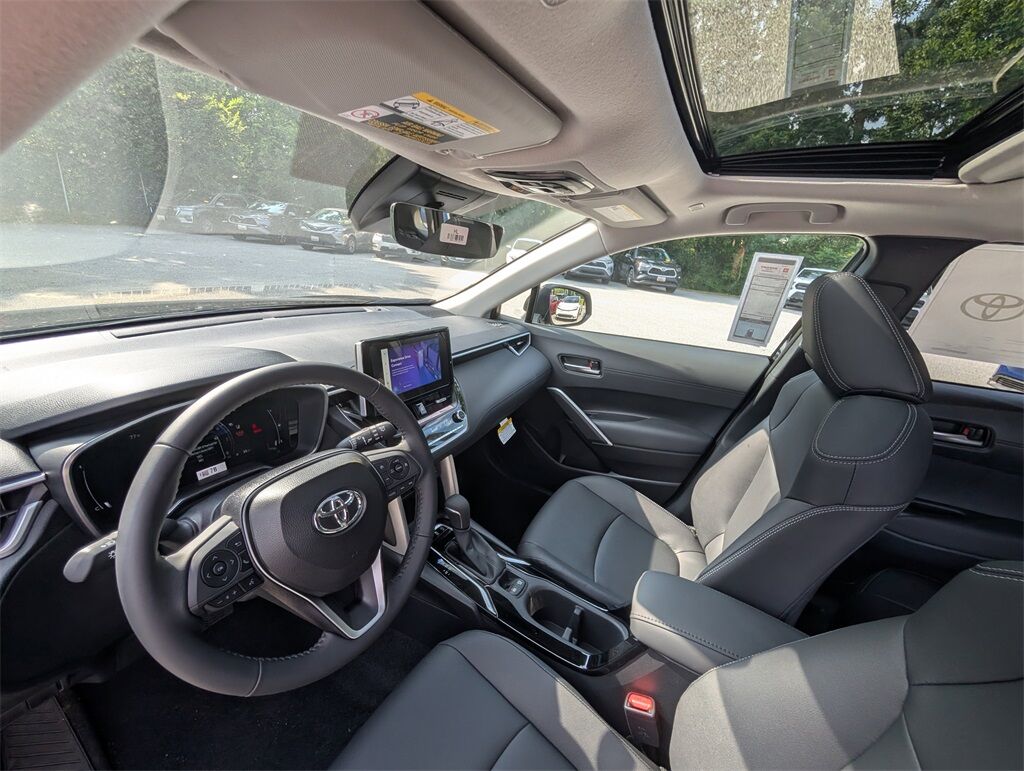 2025 Toyota Corolla Cross XLE