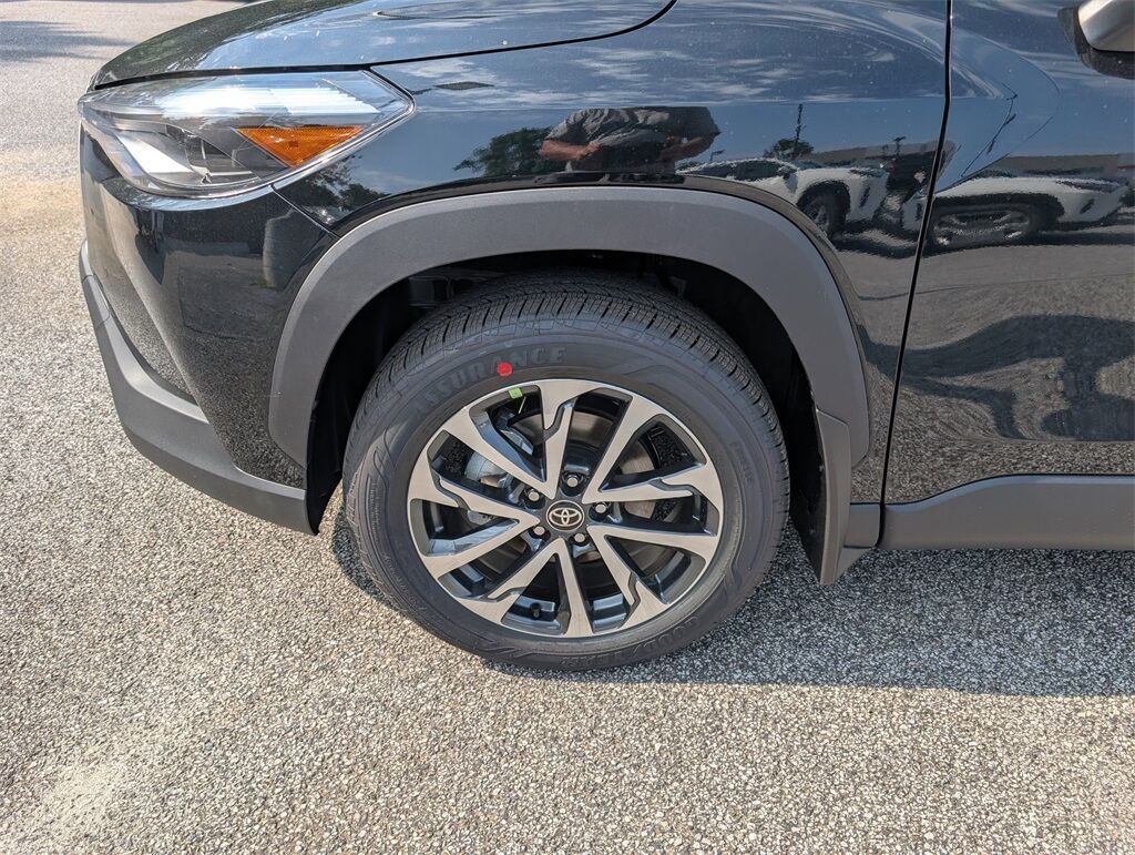 2025 Toyota Corolla Cross XLE