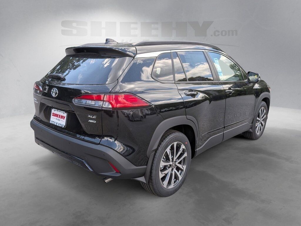 2025 Toyota Corolla Cross XLE