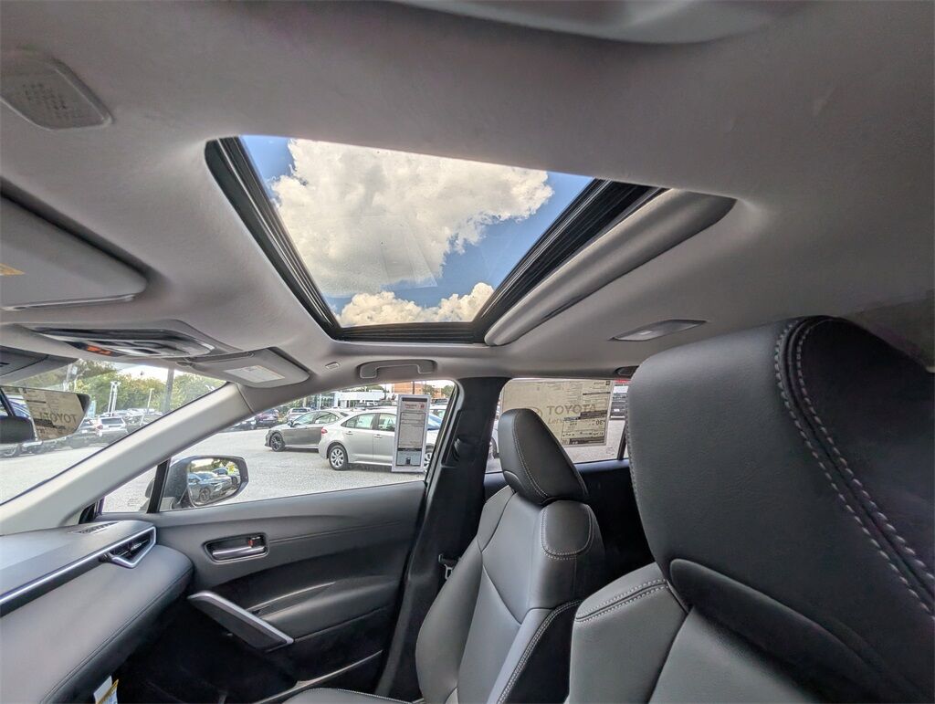 2025 Toyota Corolla Cross XLE
