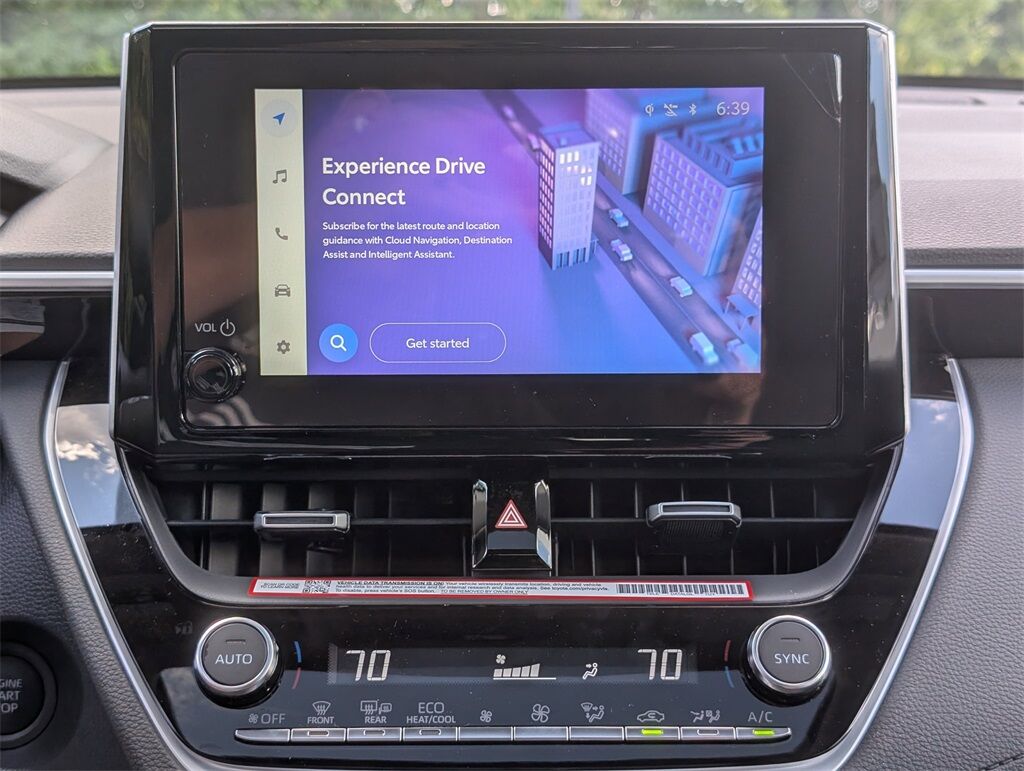 2025 Toyota Corolla Cross XLE