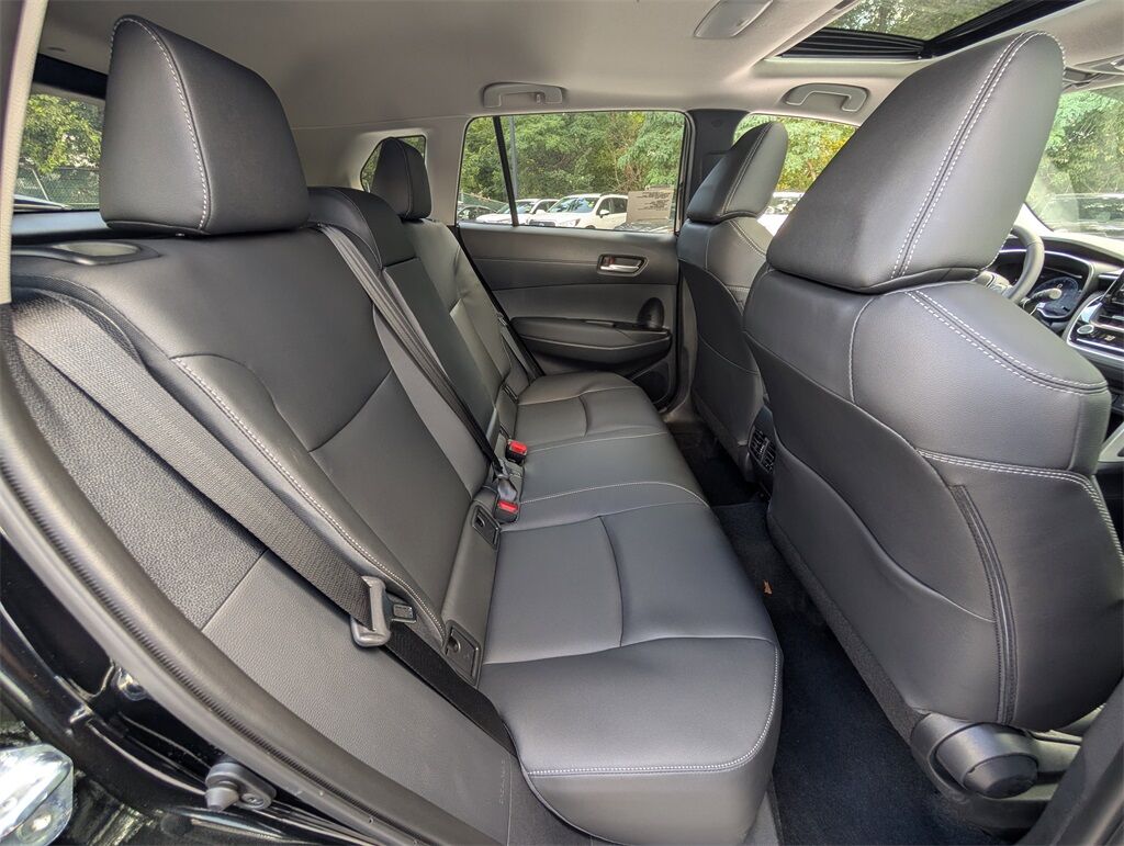 2025 Toyota Corolla Cross XLE