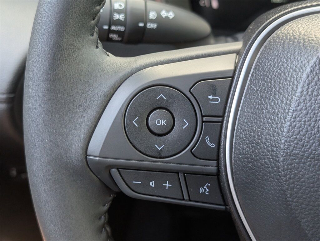 2025 Toyota Corolla Cross XLE