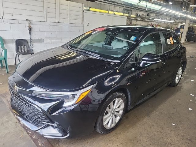 2025 Toyota Corolla Hatchback SE