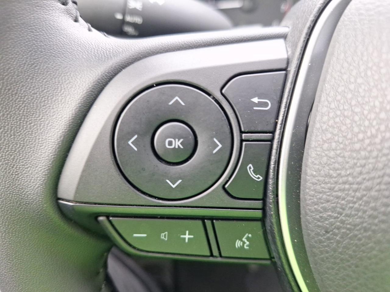 2025 Toyota Corolla Hatchback SE Hurst TX