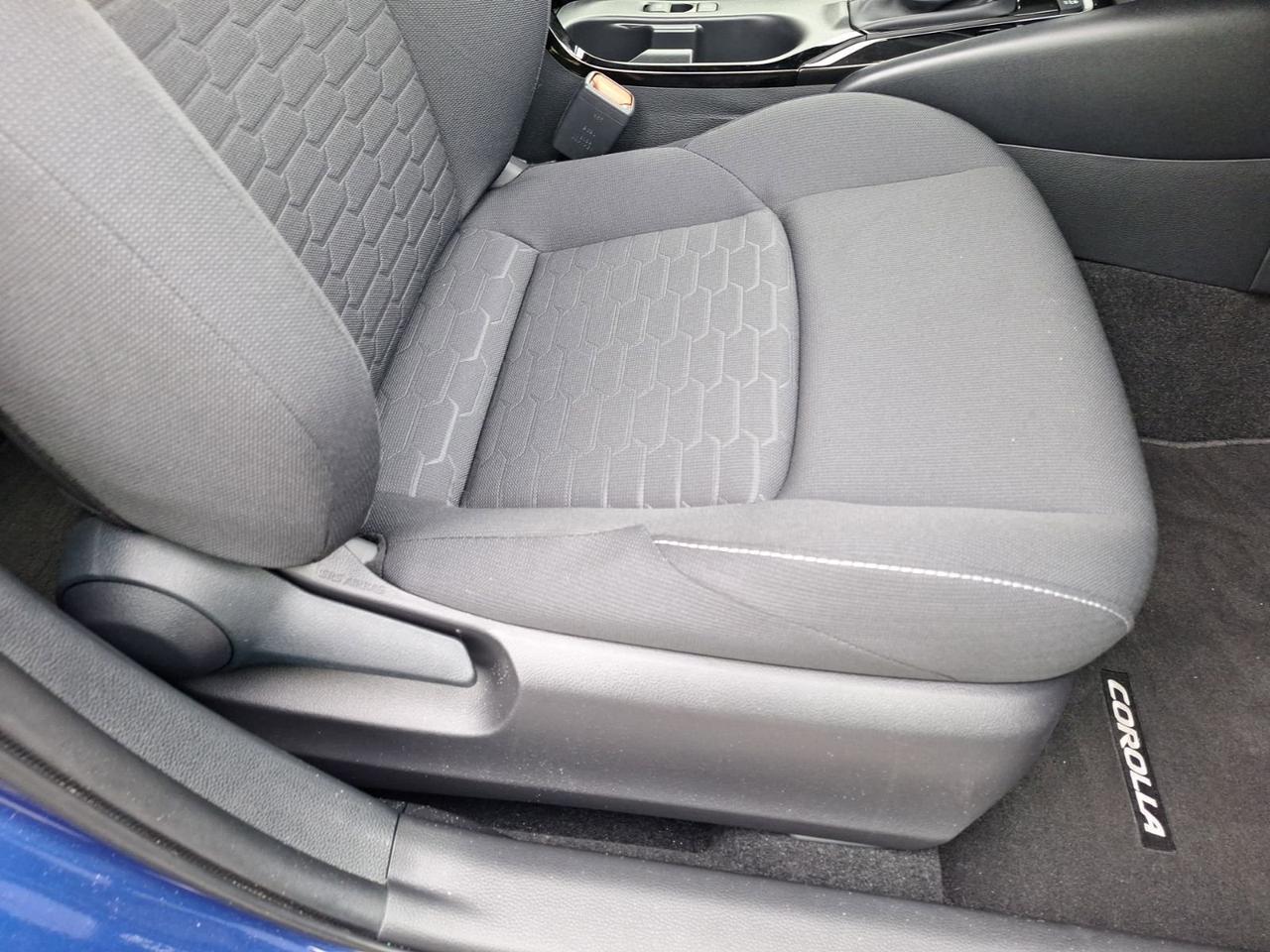 2025 Toyota Corolla Hatchback SE Hurst TX