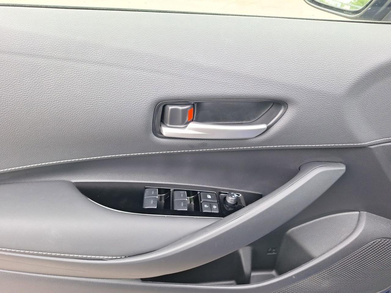 2025 Toyota Corolla Hatchback SE Hurst TX