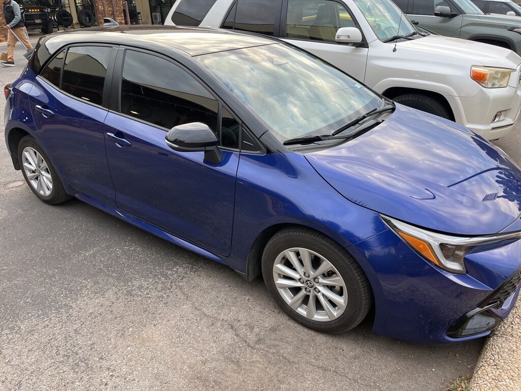 2025 Toyota Corolla Hatchback SE