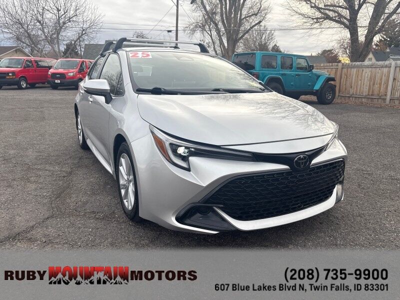 2025 Toyota Corolla Hatchback SE