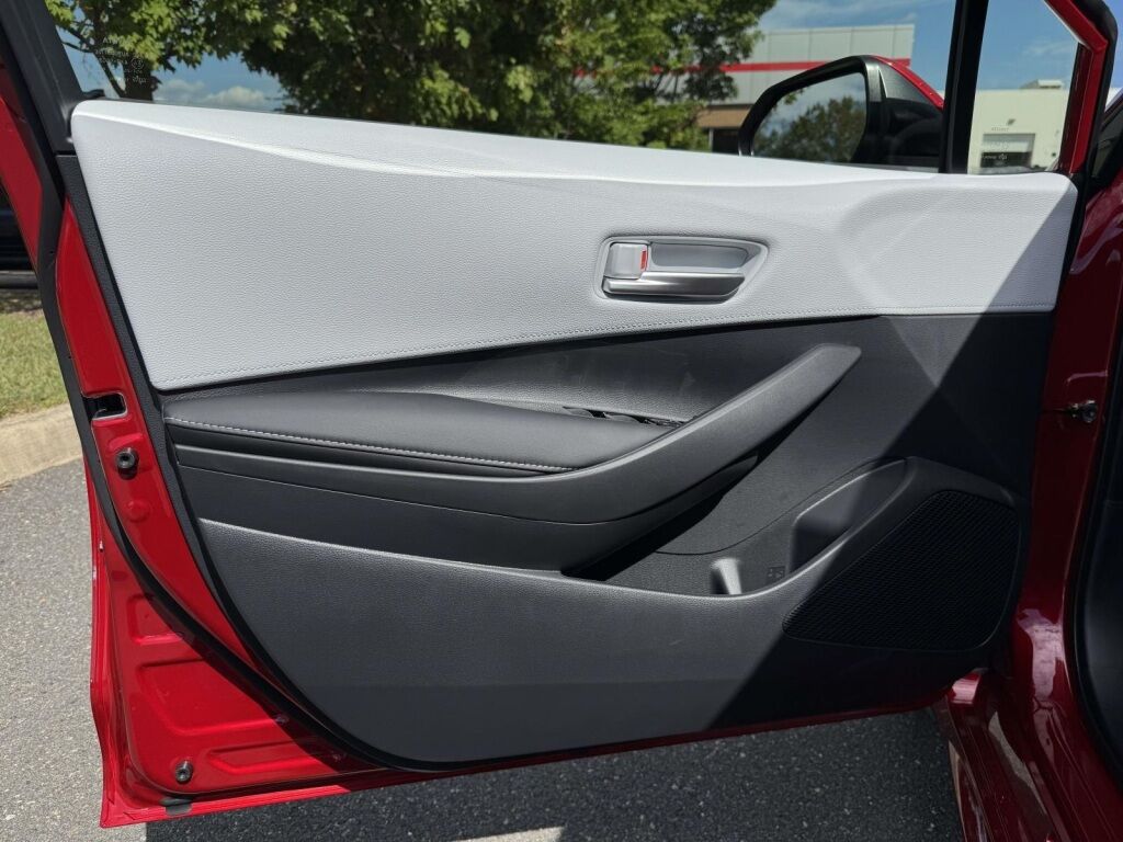 2025 Toyota Corolla Hatchback SE Fredericksburg VA