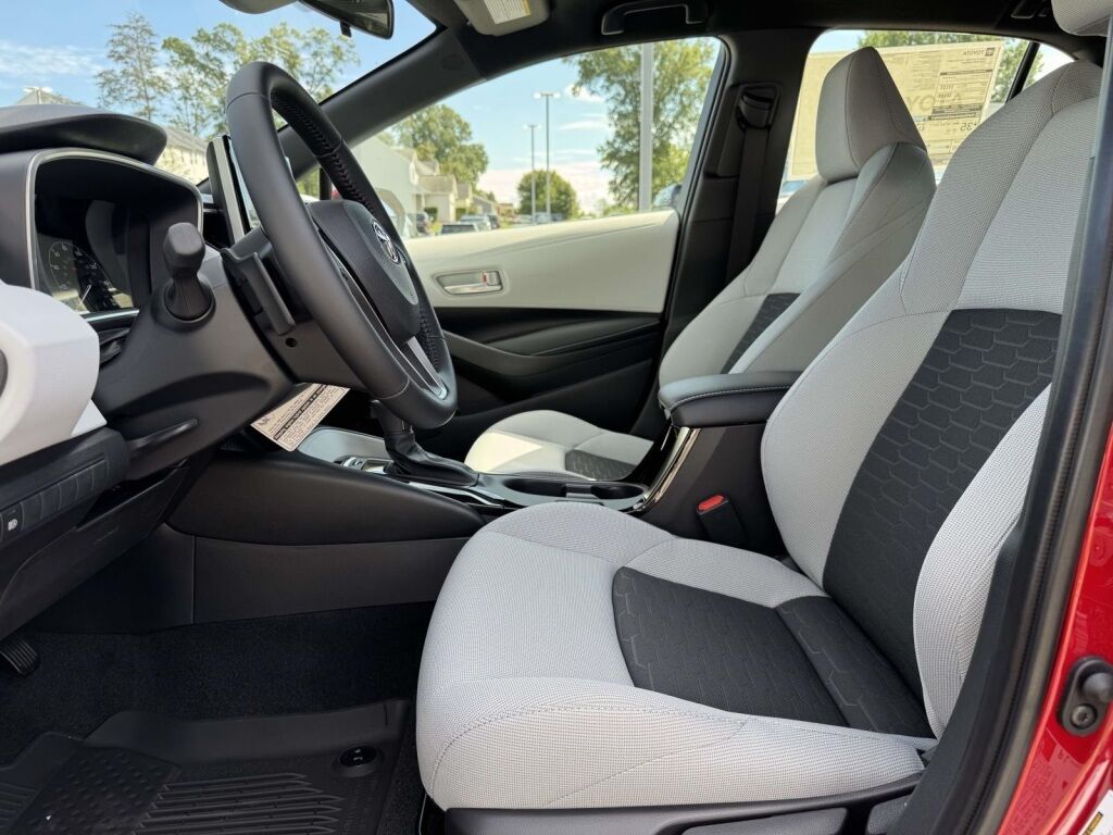 2025 Toyota Corolla Hatchback SE Fredericksburg VA