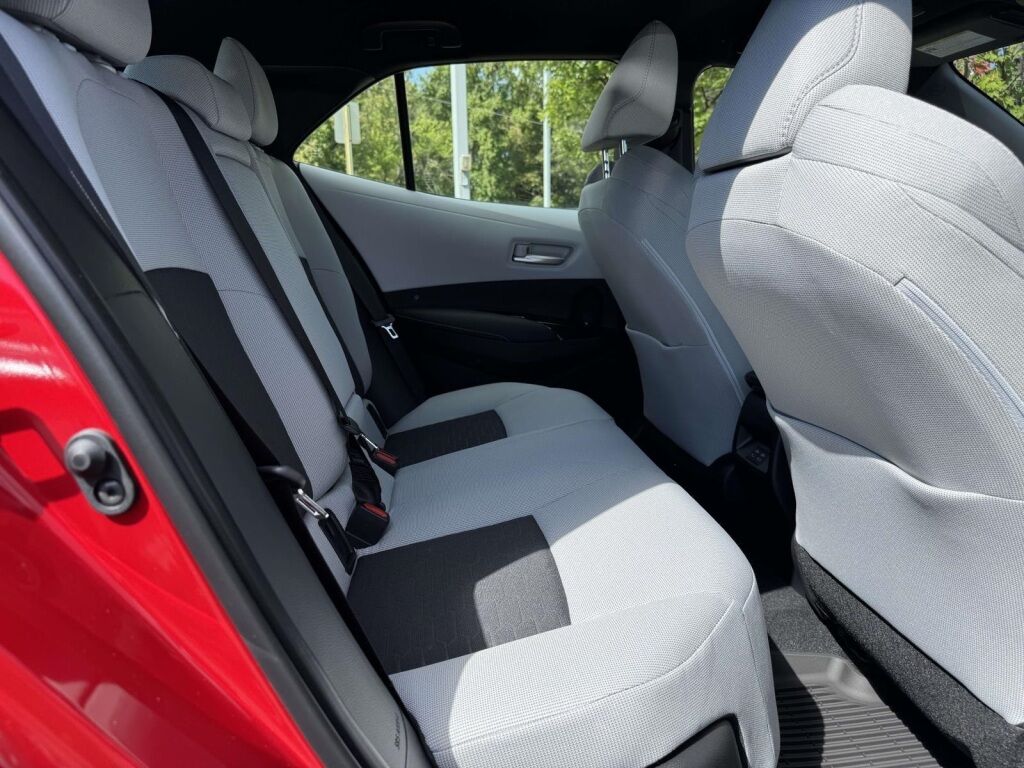 2025 Toyota Corolla Hatchback SE Fredericksburg VA
