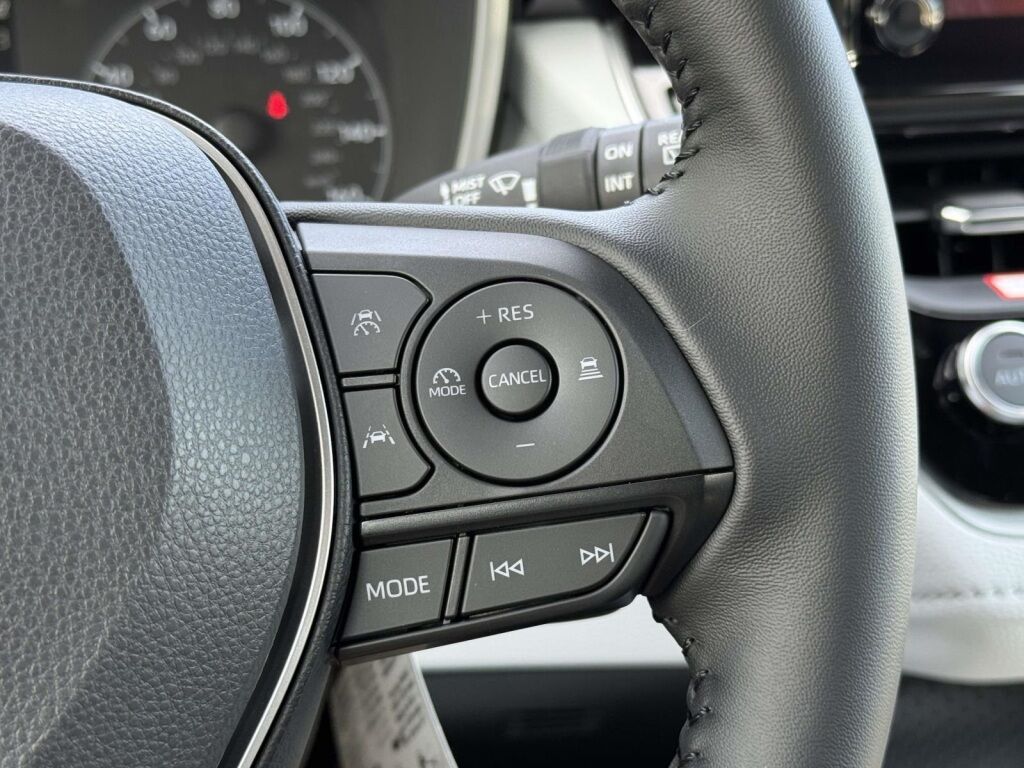 2025 Toyota Corolla Hatchback SE Fredericksburg VA