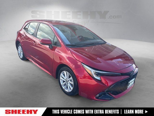 2025 Toyota Corolla Hatchback SE