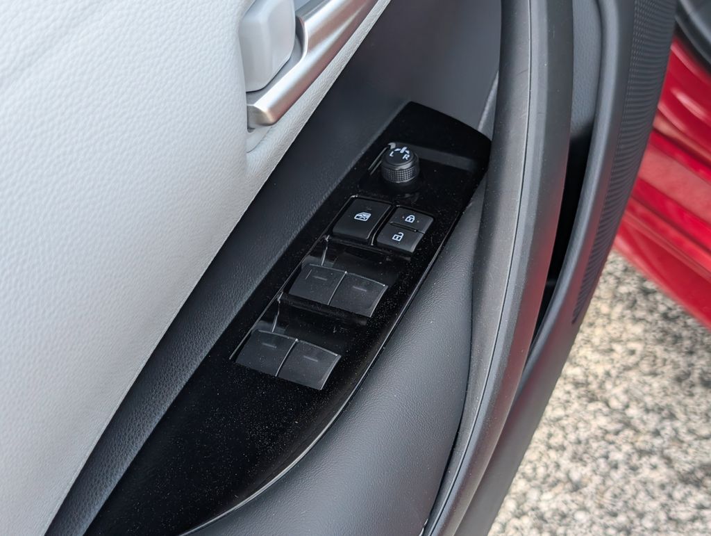 2025 Toyota Corolla Hatchback SE Cockeysville MD