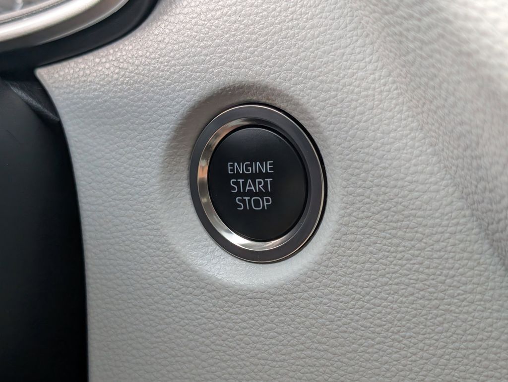 2025 Toyota Corolla Hatchback SE Cockeysville MD