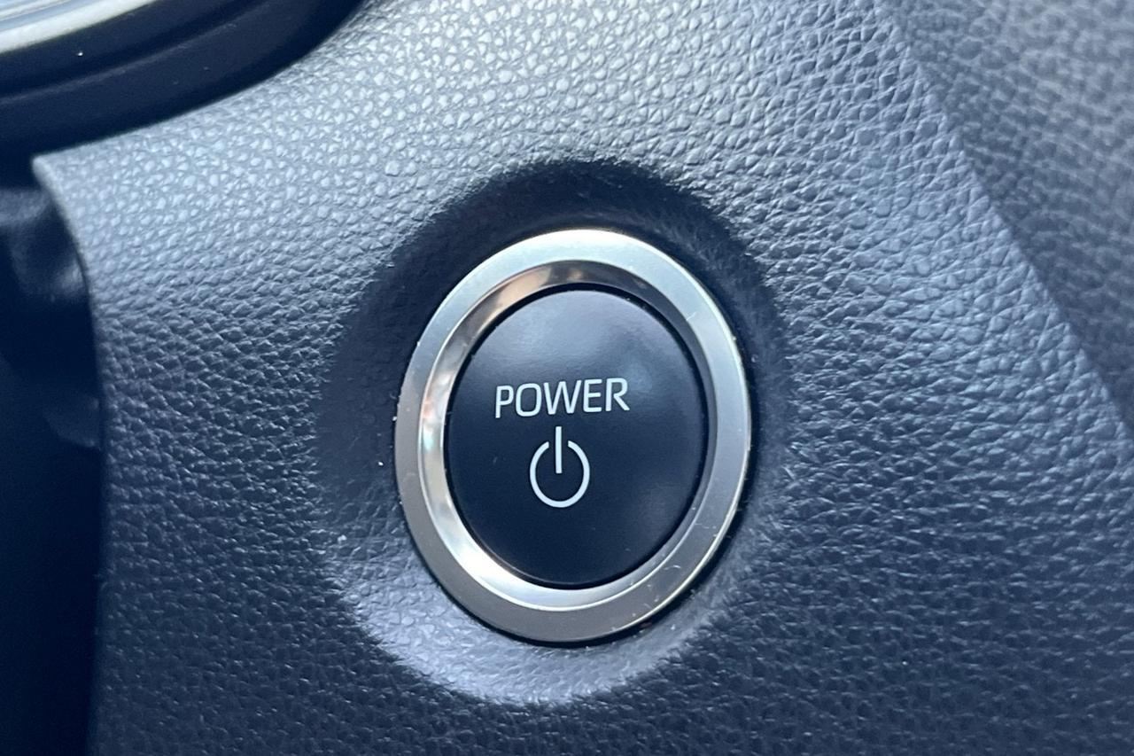 2025 Toyota Corolla Hybrid LE Roseville CA