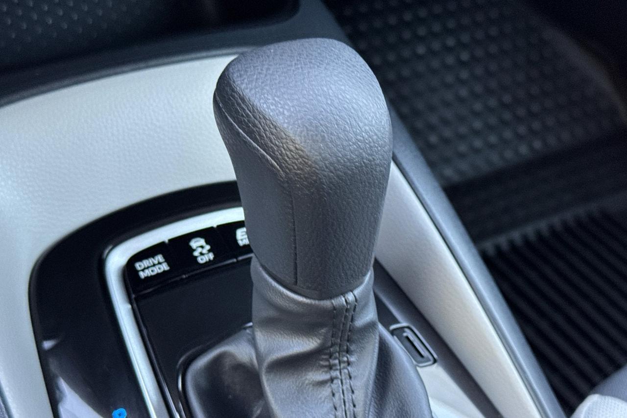 2025 Toyota Corolla Hybrid LE Roseville CA