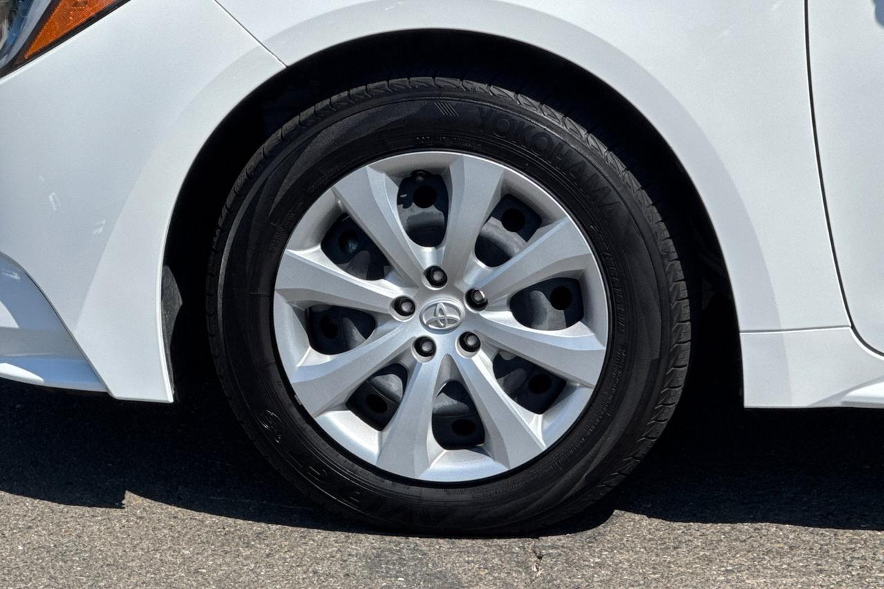 2025 Toyota Corolla Hybrid LE Roseville CA